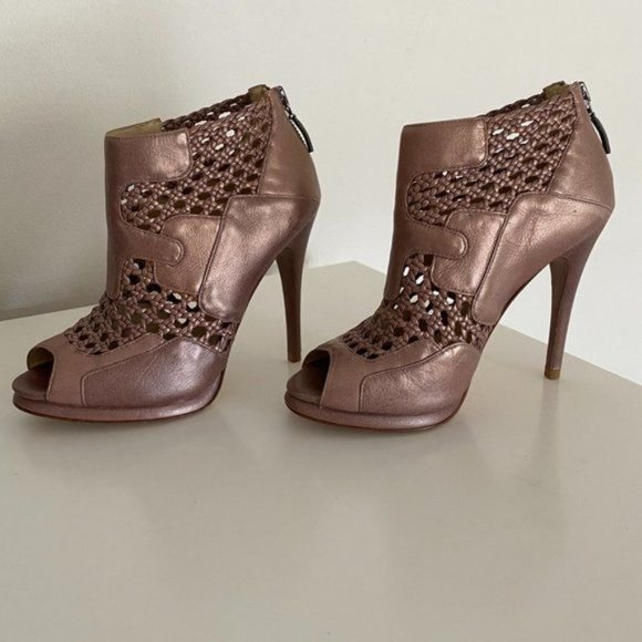 Alexandre Birman Metallic Rose Gold Braided Caged Open Toe Leather Heels 6.5 - Picture 4 of 12